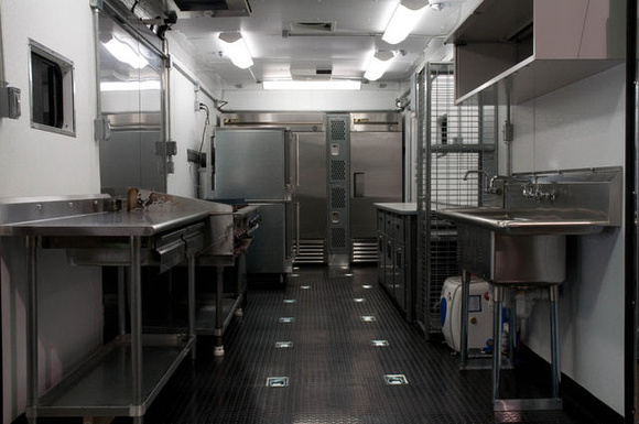 Mobile Catering Coach with Sleeper - 6